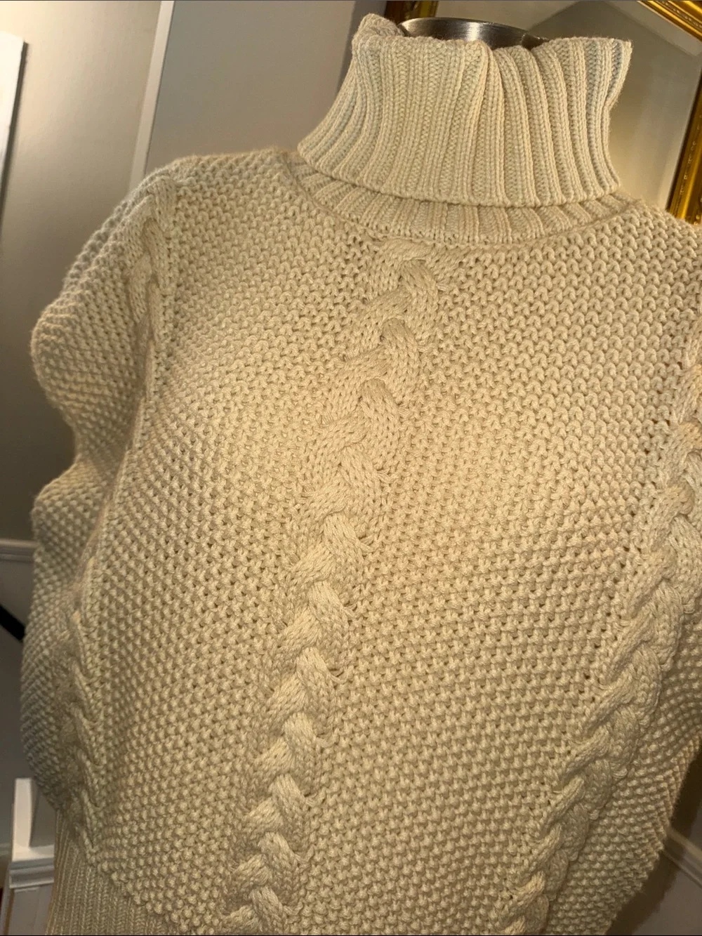 Callahan Cream Sleeveless Turtleneck Knit Sweater - Women's. Medium l. Like new.